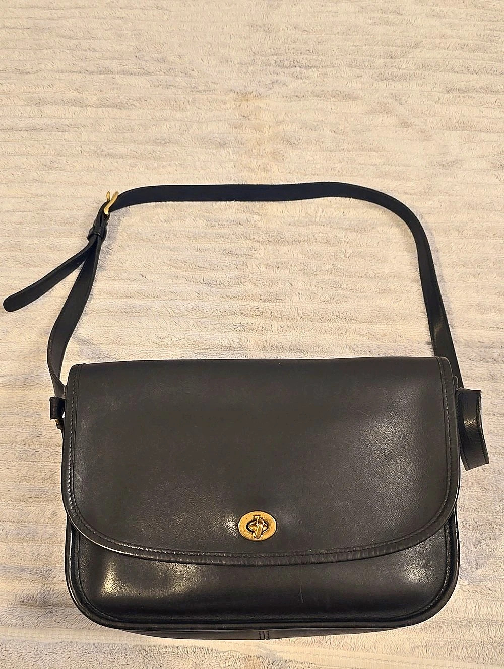 Vintage Coach City Bag (Style 9790)